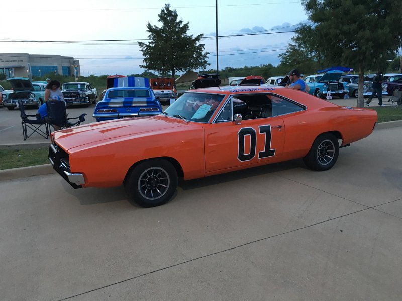 20180902 195128 - Fat Daddys Car Show.jpg